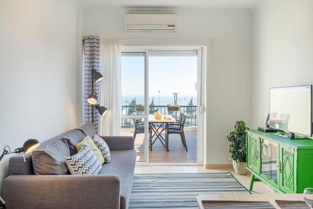 Storytellers - Terrace By The River Appartement